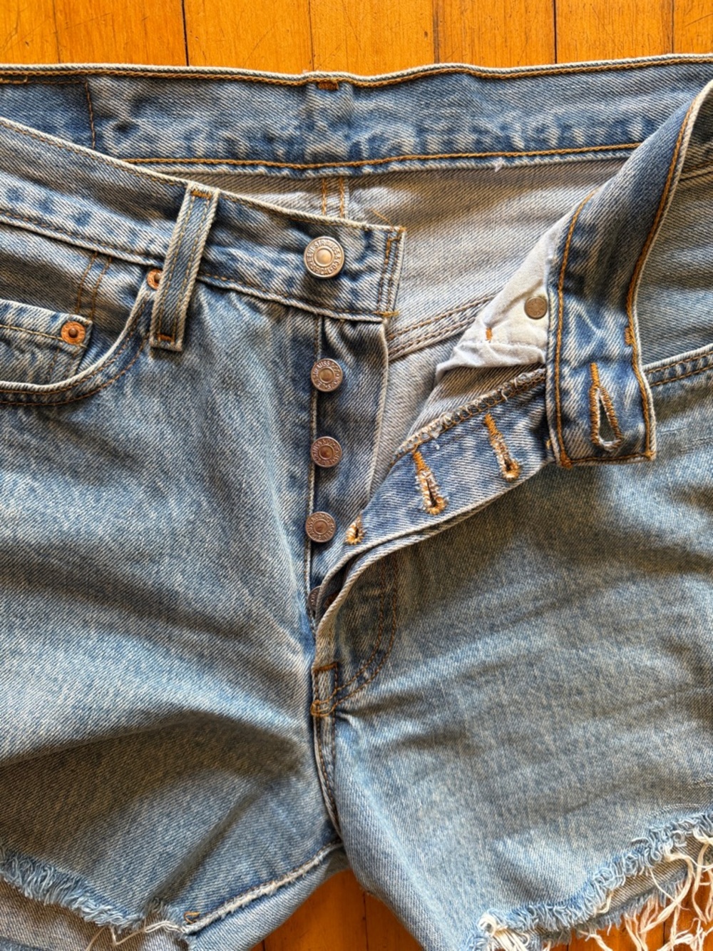 Levi’s cut-off 501 // Light Blue Denim Cutoff Shorts - distressed // 31x32 - Picture 3 of 5